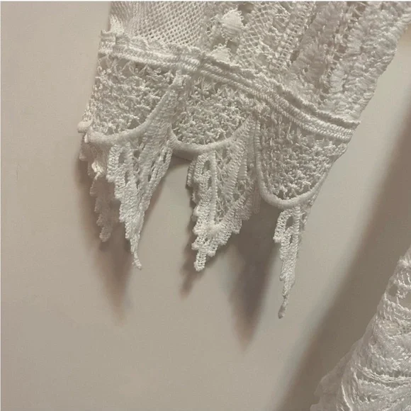 J.O.A. White Lace Blouse - Picture 3 of 7